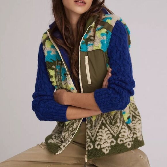 Anthropologie Pilcro Camo Sherpa Vest in Green Motif Small MSRP $198 - Picture 1 of 10